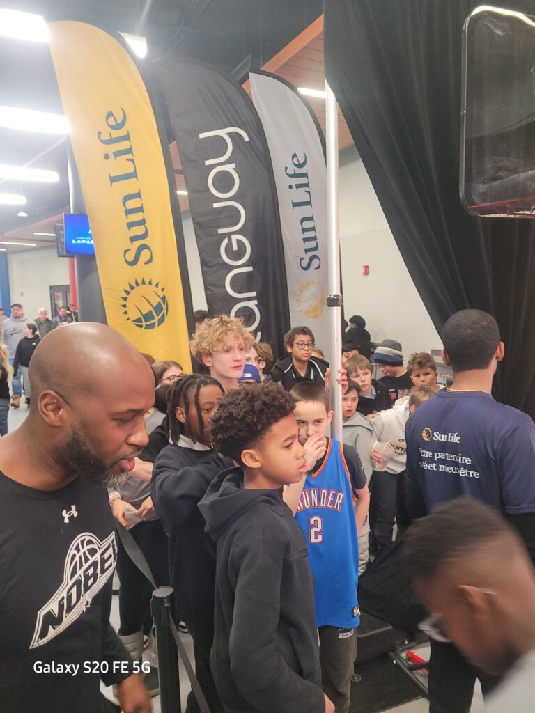 Sun Life Laval Loves Basketball!   