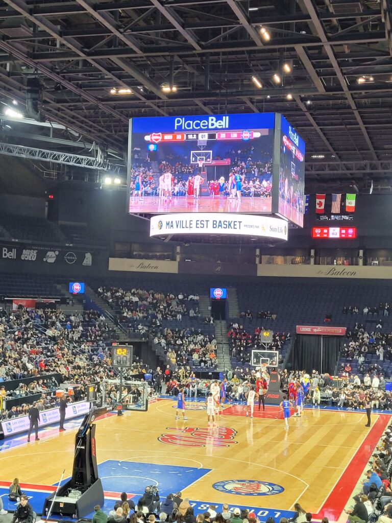 Sun Life Laval Loves Basketball!   